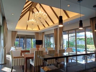 Villa en alquiler y en venta de 4 habitaciones en Thalang, Phuket