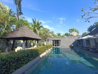 Villa en alquiler y en venta de 4 habitaciones en Thalang, Phuket