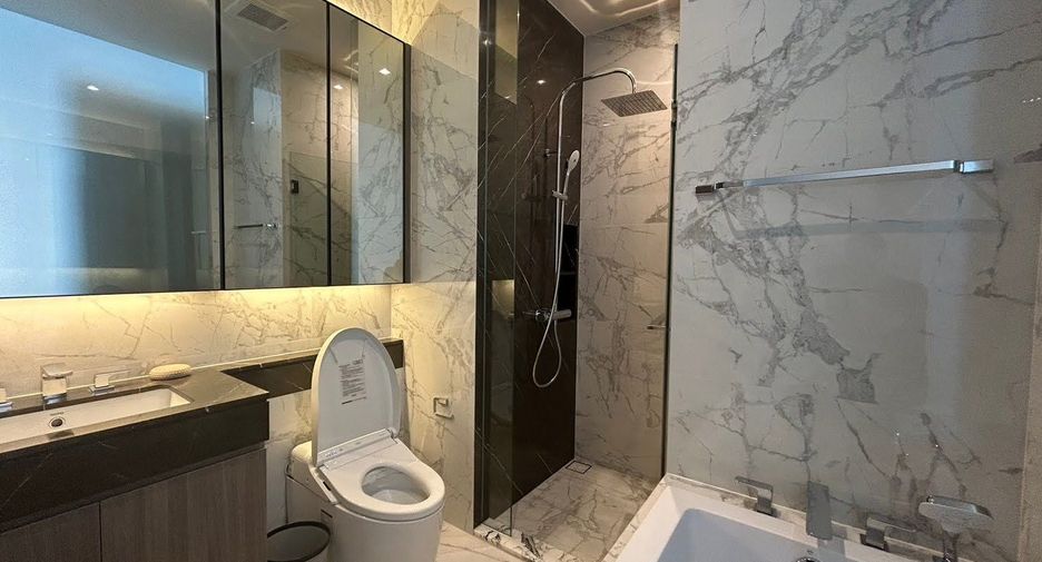 For rent 1 bed condo in Khlong Toei, Bangkok