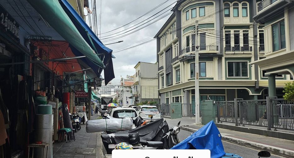 出售 公寓 联排别墅 在 Samphanthawong, 曼谷