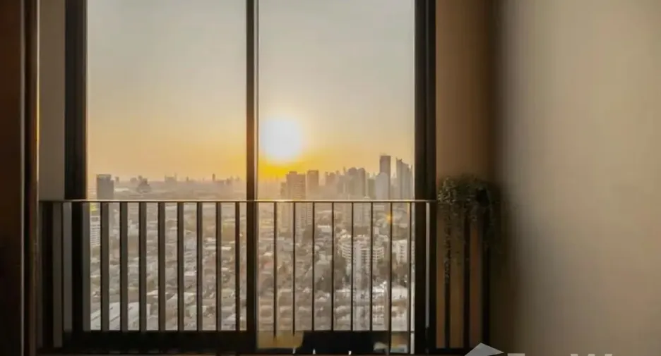 For rent 1 bed condo in Khlong Toei, Bangkok