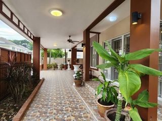 出租 4 卧室 独立屋 在 Saraphi, Chiang Mai