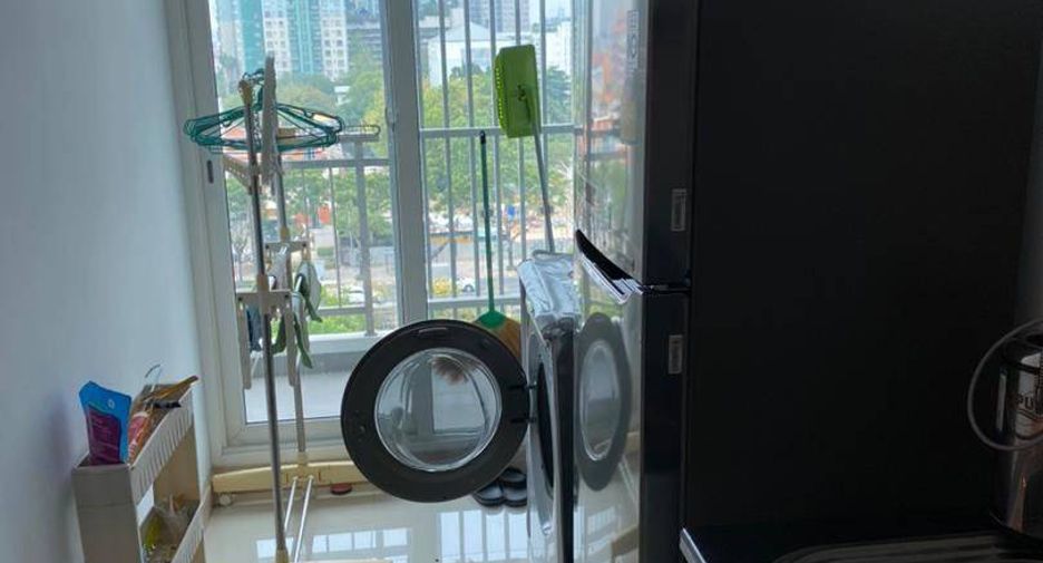 For rent and for sale 2 bedrooms condo in Yan Nawa, Bangkok