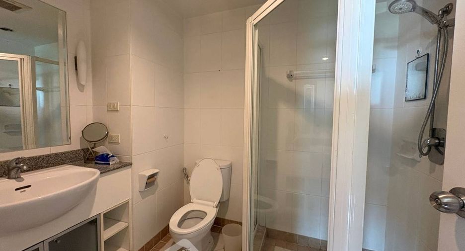 For sale 2 bedrooms condo in Yan Nawa, Bangkok
