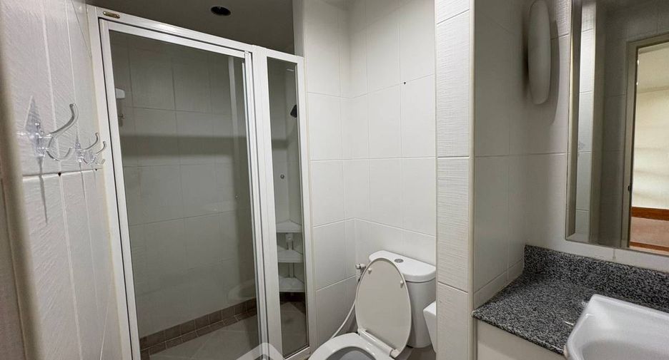 For sale 2 bedrooms condo in Yan Nawa, Bangkok