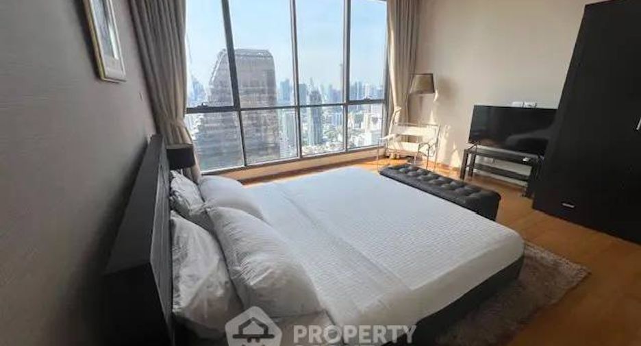 For sale 2 bedrooms condo in Khlong Toei, Bangkok