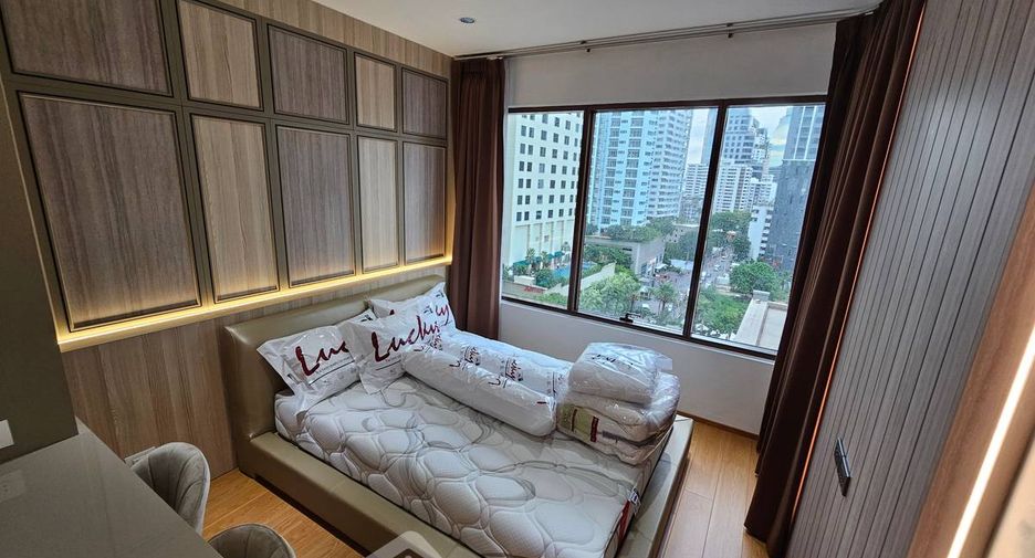 For rent 3 ベッドルーム condo in Khlong Toei, Bangkok