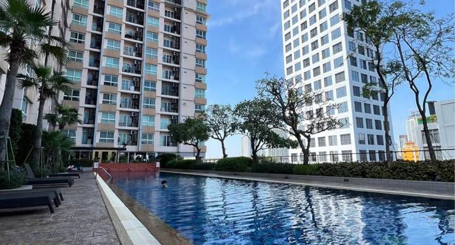 For sale 2 bedrooms condo in Khlong Toei, Bangkok