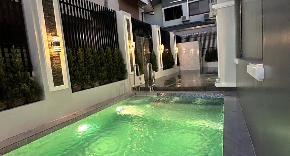 For sale 4 bedrooms villa in Bang Lamung, Chonburi