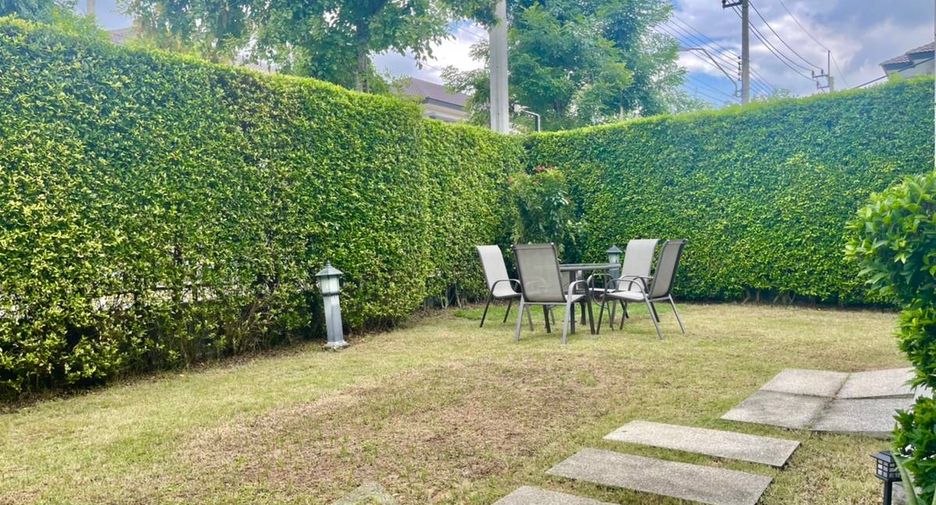 For sale 4 bedrooms house in Prawet, Bangkok