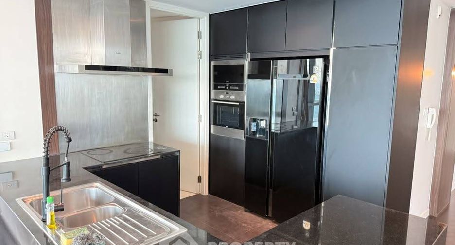For sale 3 bedrooms condo in Yan Nawa, Bangkok