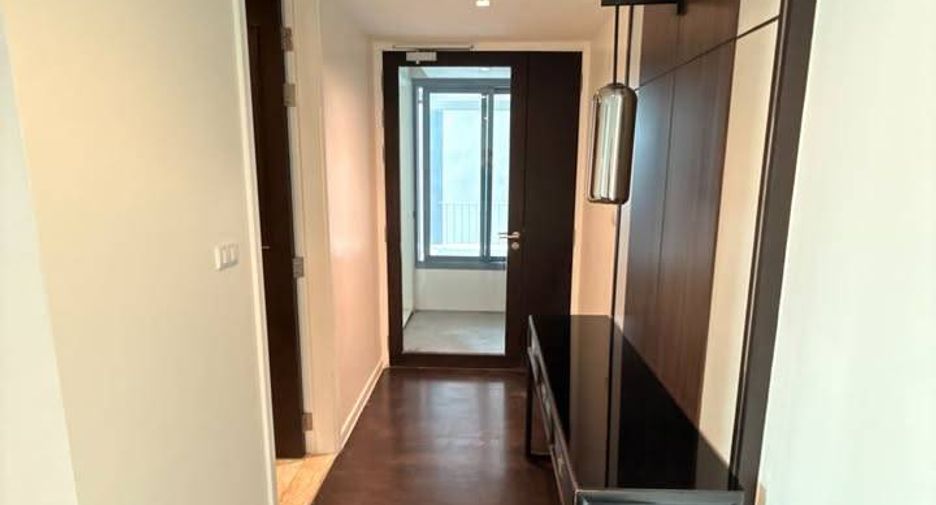 For sale 3 bedrooms condo in Yan Nawa, Bangkok