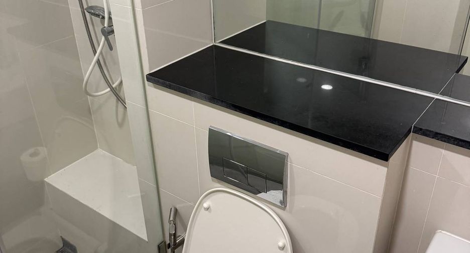 À vendre 1 chambre condo à Sathon, Bangkok