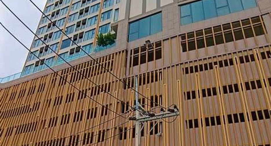 For sale 1 bed condo in Mueang Chon Buri, Chonburi