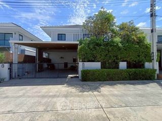 出售 4 卧室 独立屋 在 Si Racha, Chon Buri