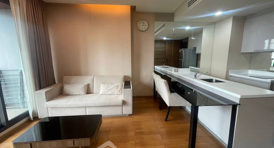 À vendre 1 chambre condo à Sathon, Bangkok