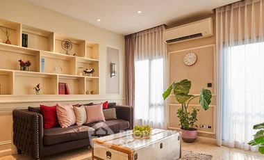 For sale 2 bedrooms condo in Khlong Toei, Bangkok