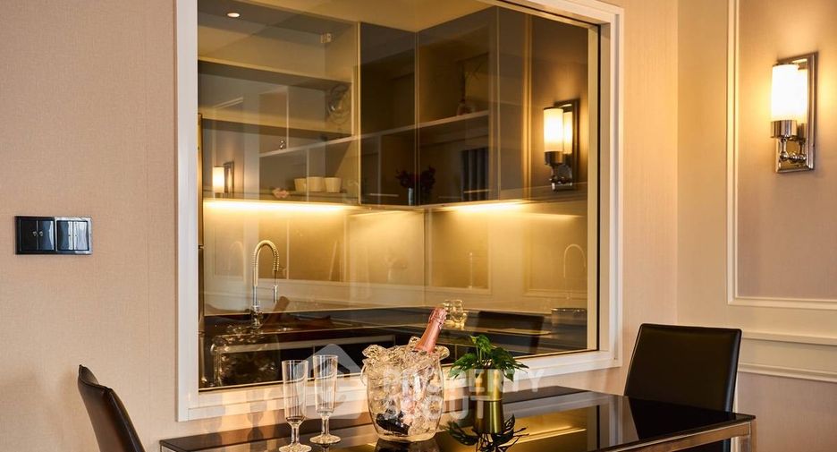 For sale 2 bedrooms condo in Khlong Toei, Bangkok