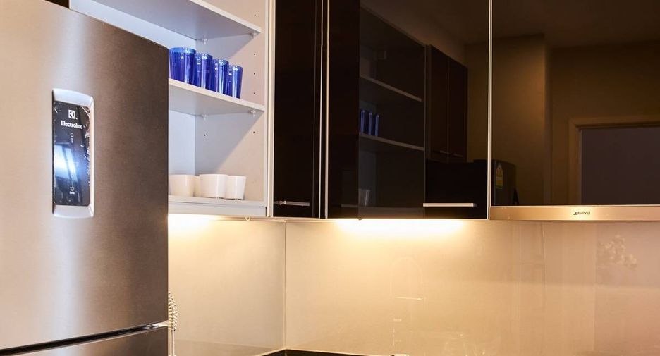 For sale 2 bedrooms condo in Khlong Toei, Bangkok