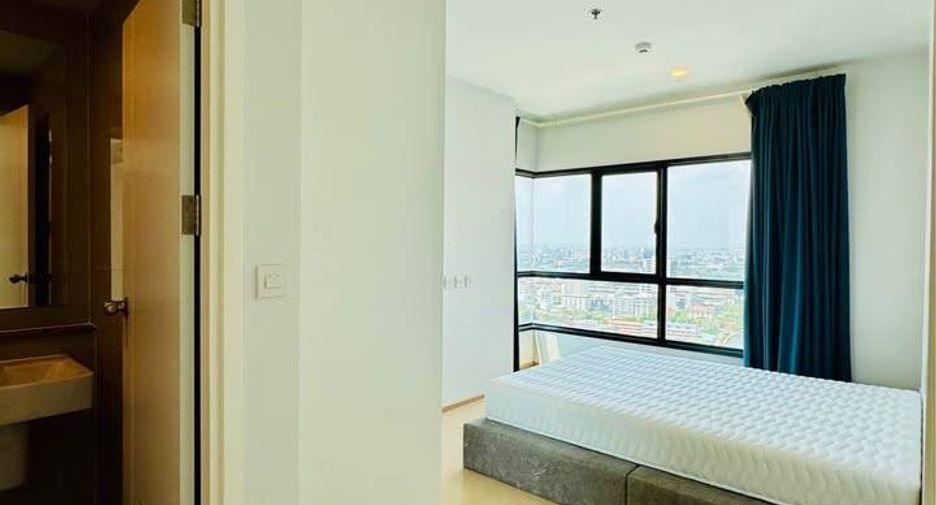 À vendre 2 chambres condo à Watthana, Bangkok