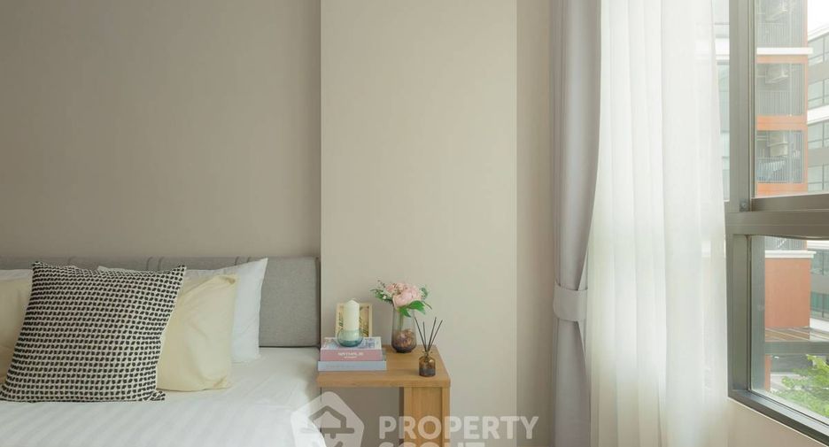 For sale 2 bedrooms condo in Huai Khwang, Bangkok