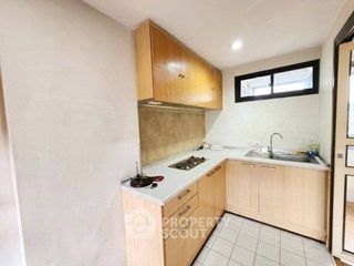 Condo en venta de 2 habitaciones en Yan Nawa, Bangkok