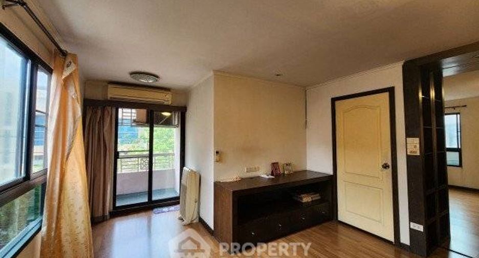 Condo en venta de 2 habitaciones en Yan Nawa, Bangkok