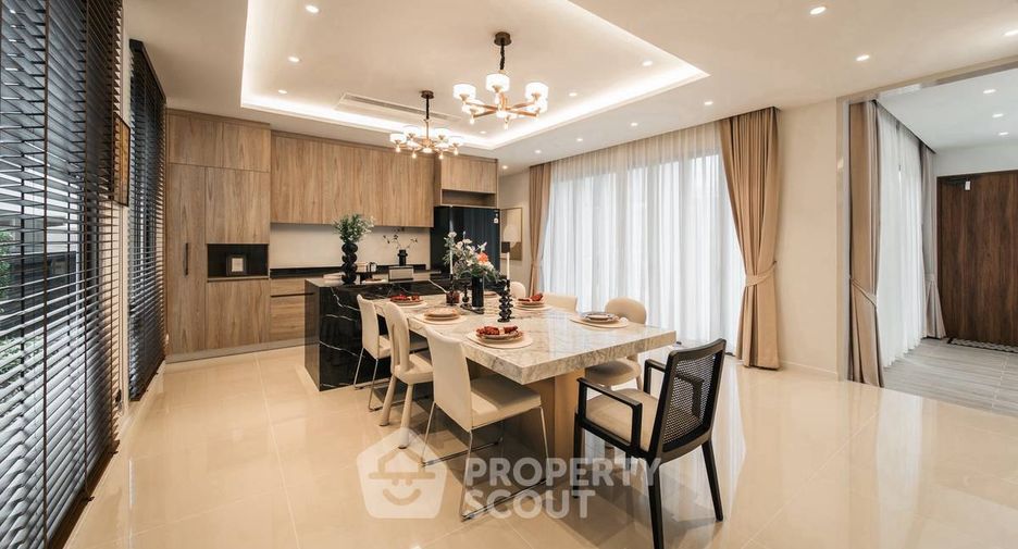Аренда и продажа 4 спальни дом в Банг Капи, Бангкок