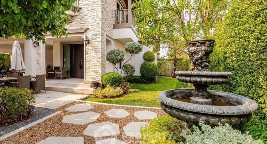 Casa en alquiler y en venta de 4 habitaciones en Bang Khen, Bangkok