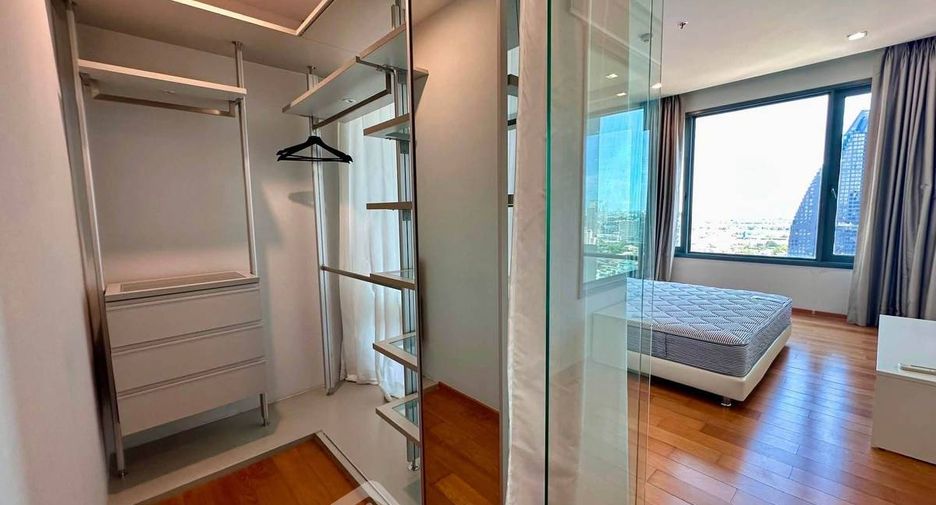 Condo en alquiler y en venta de 2 habitaciones en Khlong Toei, Bangkok