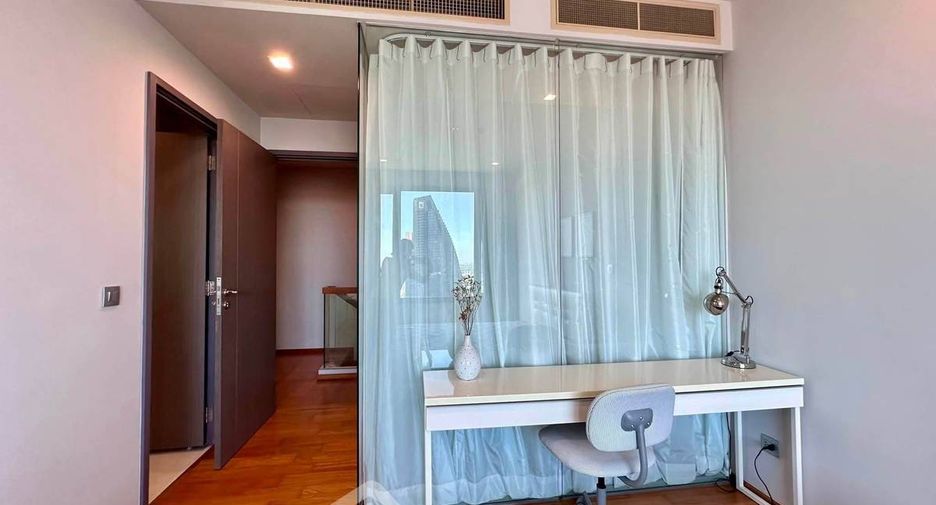Condo en alquiler y en venta de 2 habitaciones en Khlong Toei, Bangkok