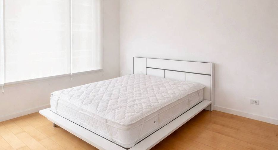 For sale 1 bed condo in Pathum Wan, Bangkok