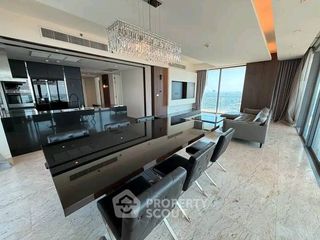 For sale 4 bedrooms condo in Yan Nawa, Bangkok