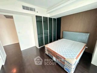 For sale 4 bedrooms condo in Yan Nawa, Bangkok