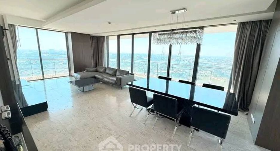 For sale 4 bedrooms condo in Yan Nawa, Bangkok