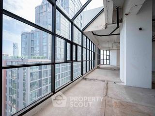 Продажа 4 спальни кондо в Сатхон, Бангкок