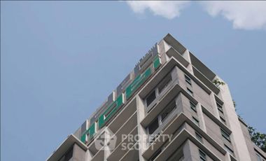 For sale 2 bedrooms condo in Huai Khwang, Bangkok