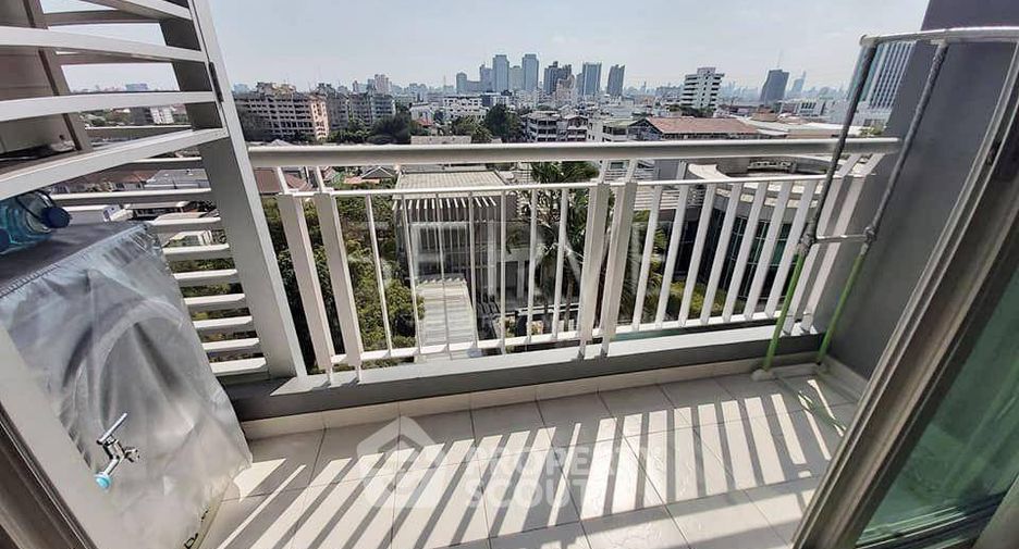 For sale 2 bedrooms condo in Huai Khwang, Bangkok