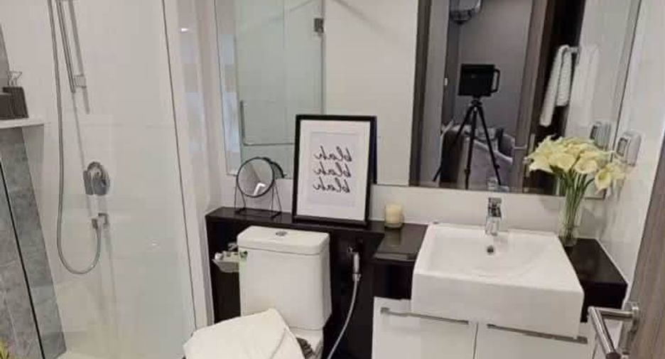 For sale 2 bedrooms condo in Huai Khwang, Bangkok