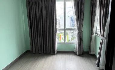 For sale 1 bed condo in Huai Khwang, Bangkok