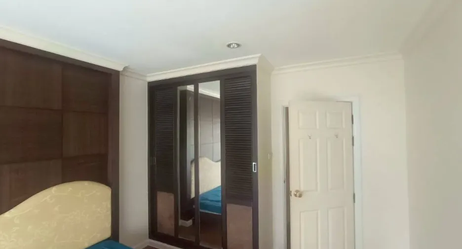 À vendre 2 chambres condo à Watthana, Bangkok