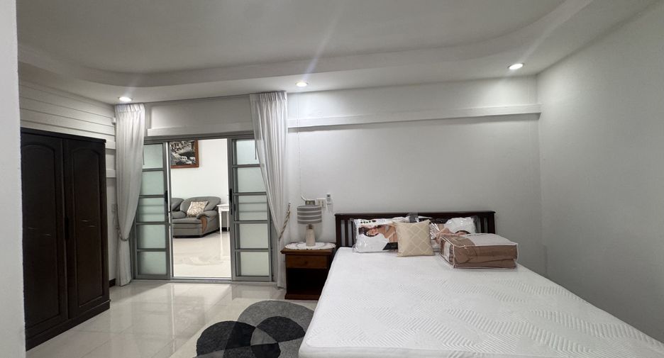 出租 4 卧室 独立屋 在 Bang Lamung, Chon Buri