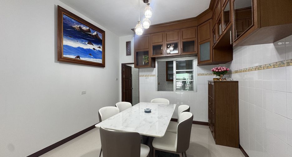 出租 4 卧室 独立屋 在 Bang Lamung, Chon Buri