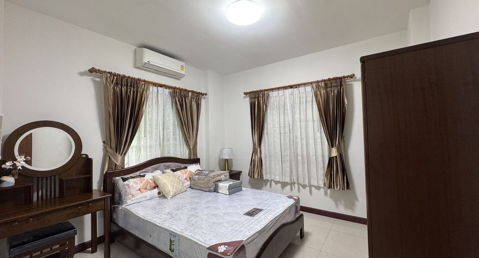 出租 4 卧室 独立屋 在 Bang Lamung, Chon Buri