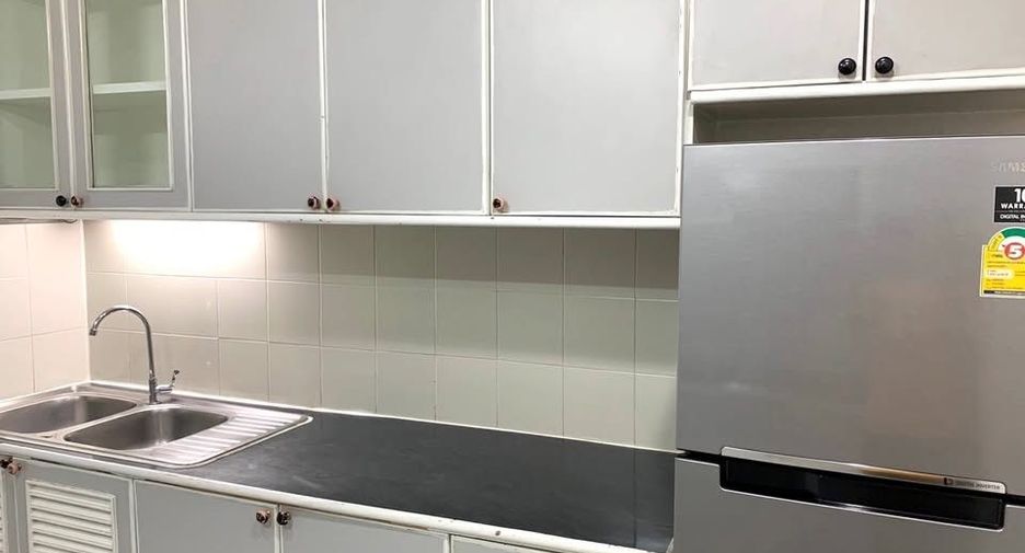 ให้เช่า 3 ห้องนอน คอนโด ใน วัฒนา, กรุงเทพฯ