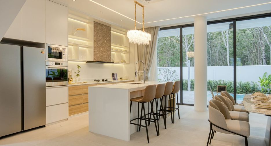 Villa en alquiler de 4 habitaciones en Thalang, Phuket