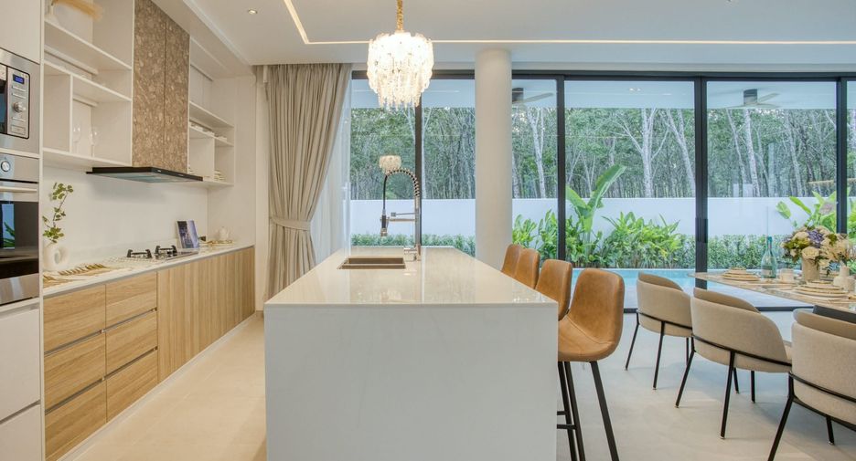 Villa en alquiler de 4 habitaciones en Thalang, Phuket