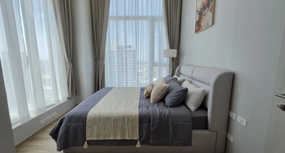For rent 2 bedrooms condo in Khlong Toei, Bangkok
