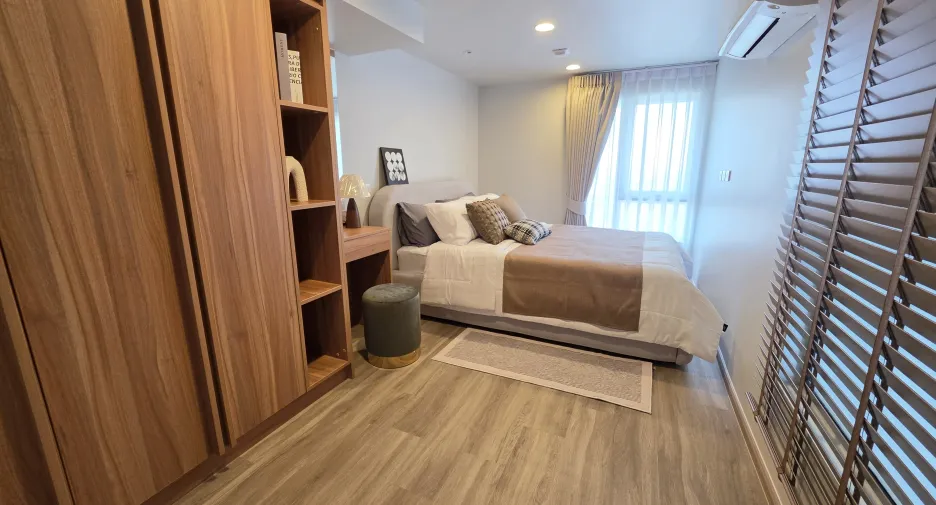 For rent 2 bedrooms condo in Khlong Toei, Bangkok