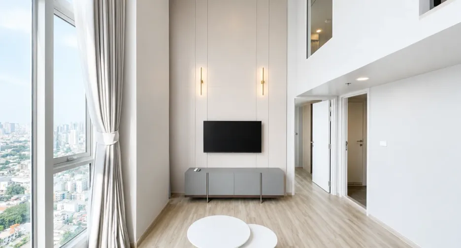 For rent 2 bedrooms condo in Khlong Toei, Bangkok